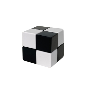 Mini black & white cube 